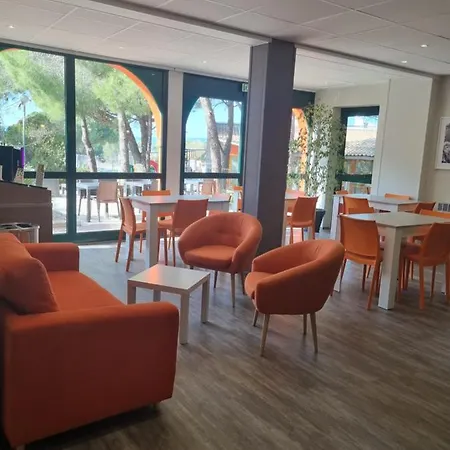 Ace Travel - A9 Montpellier Sud Hotel