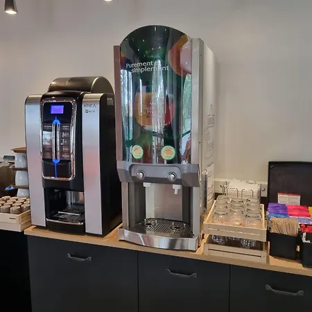 Hotel Ace Travel - A9 Montpellier Sud