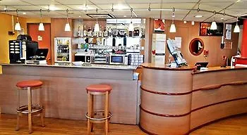 Hotel Ace Travel - A9 Montpellier Sud 3*