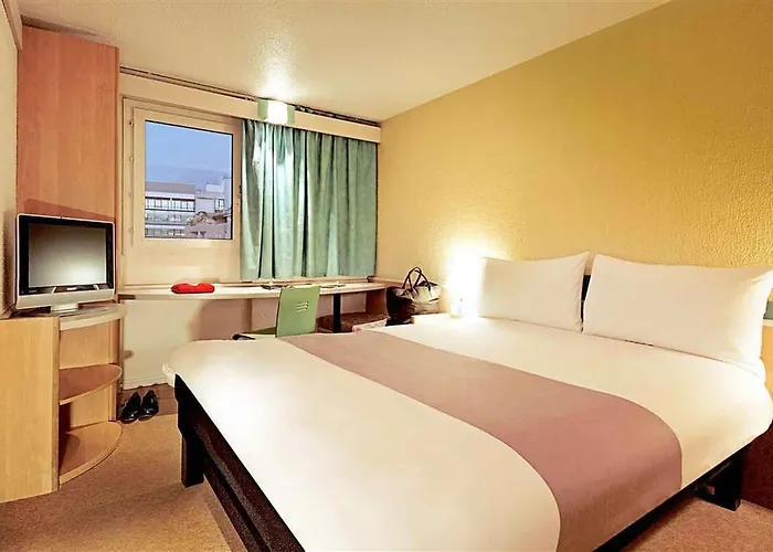 ホテル Ace Travel - A9 Montpellier Sud 3*